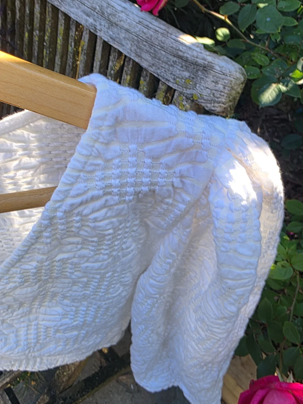 ZARA White Textured V-Neck Puff Sleeve Top